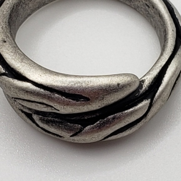 Serpent ring, size 9 box reads 9 measurements is 8.5 new in box - Picture 2 of 3